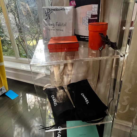 CHANEL BOXES, HERMES BOXES, dust bags, GARMET BAGS; all from various designers - Picture 4 of 11